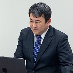 石塚氏